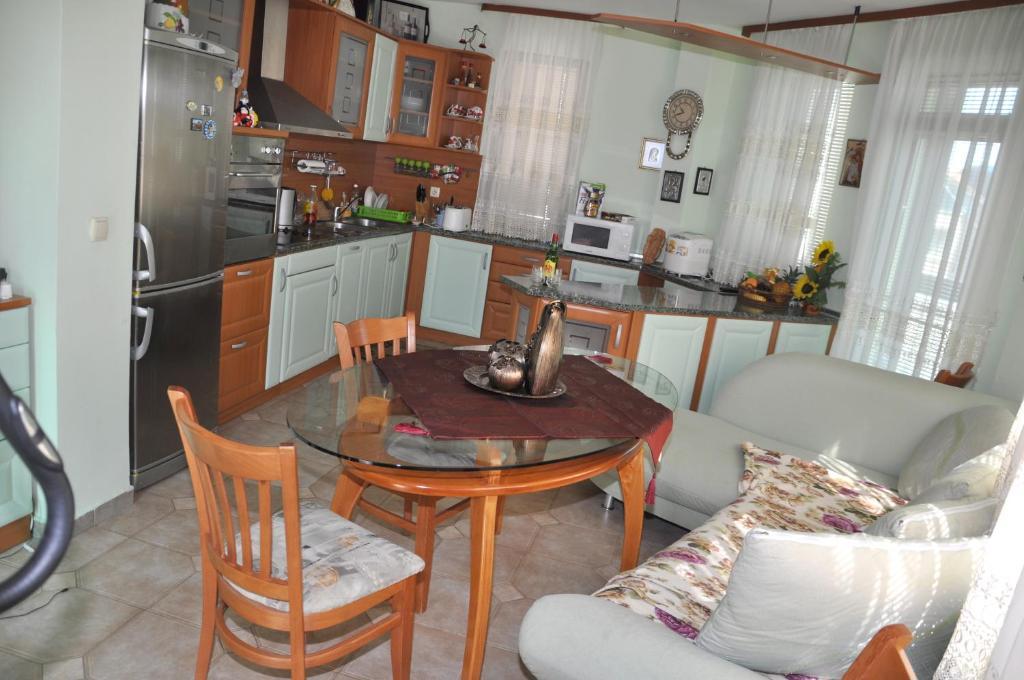 Guest Rooms Sveti Nikola Pomorie Chambre photo